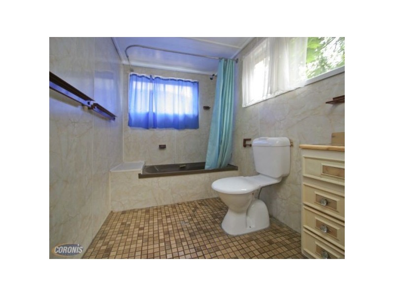 26 Enoggera Rd, Kelvin Grove QLD 4059