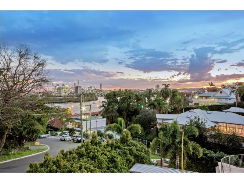38 Grays Road, Hamilton QLD 4007