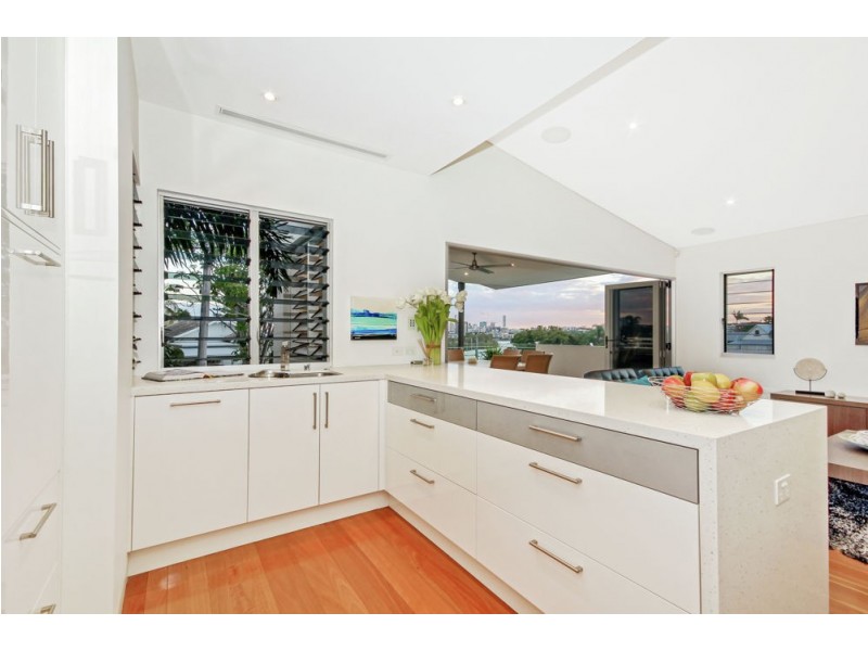 38 Grays Road, Hamilton QLD 4007
