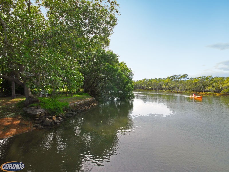 12 Lima Street, Nudgee Beach QLD 4014
