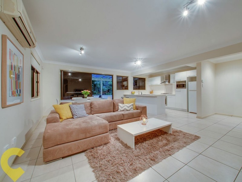 2/9 Curwen Terrace, Chermside QLD 4032