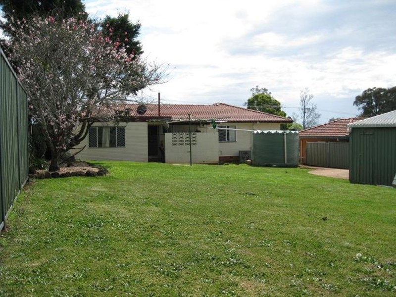 30 Wentworth Street, Centenary Heights QLD 4350