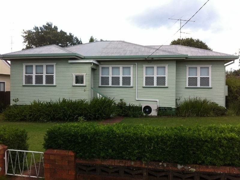 9 Long Street, Rangeville QLD 4350