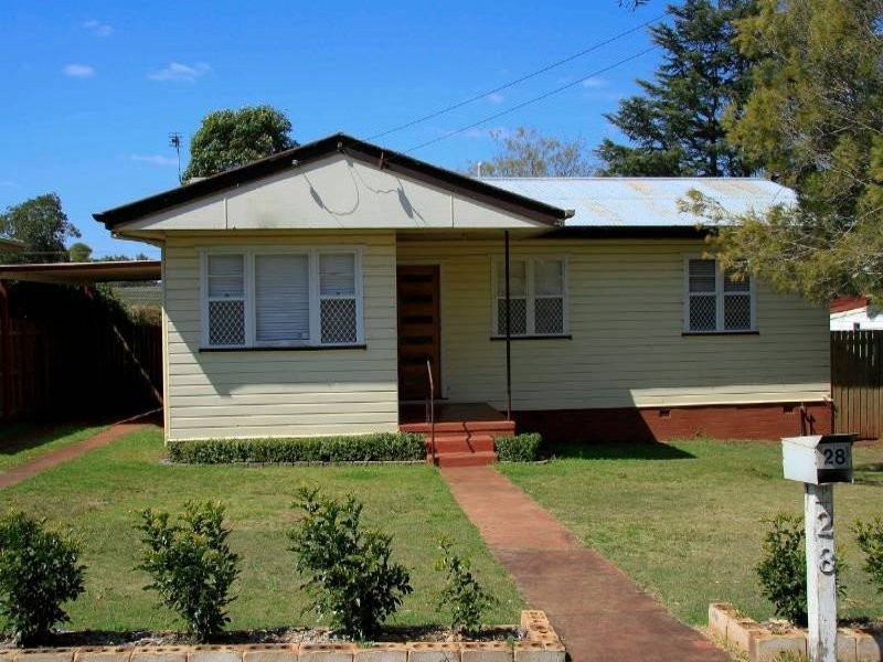 28 McCafferty Street, Wilsonton QLD 4350