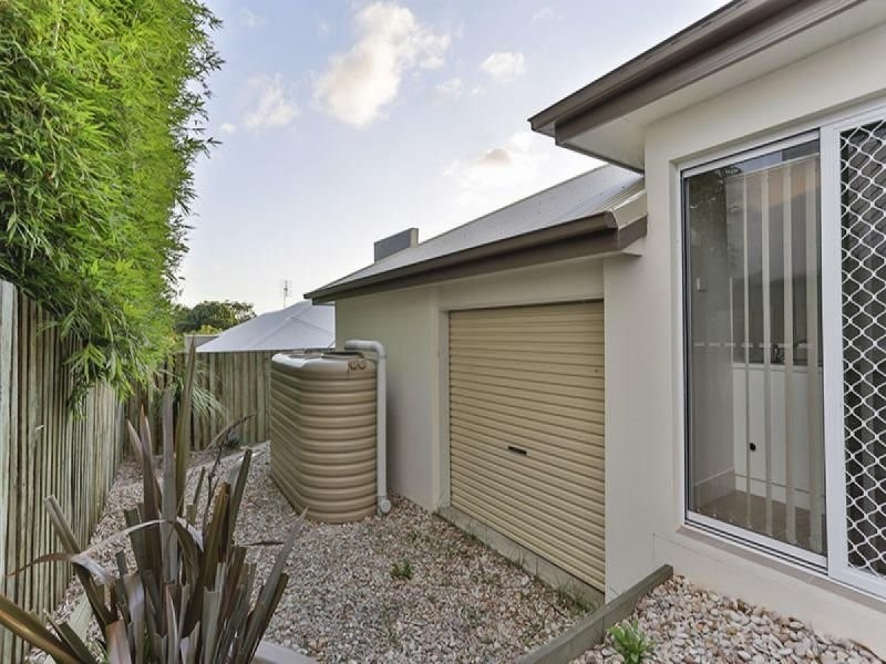 2/1 Barry Street, Mount Lofty QLD 4350