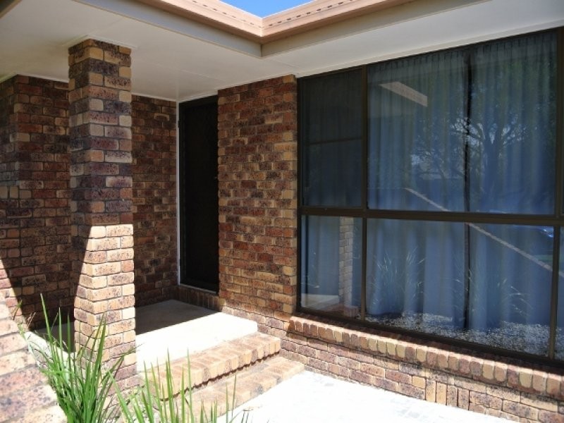 11 Black Court, Wilsonton QLD 4350