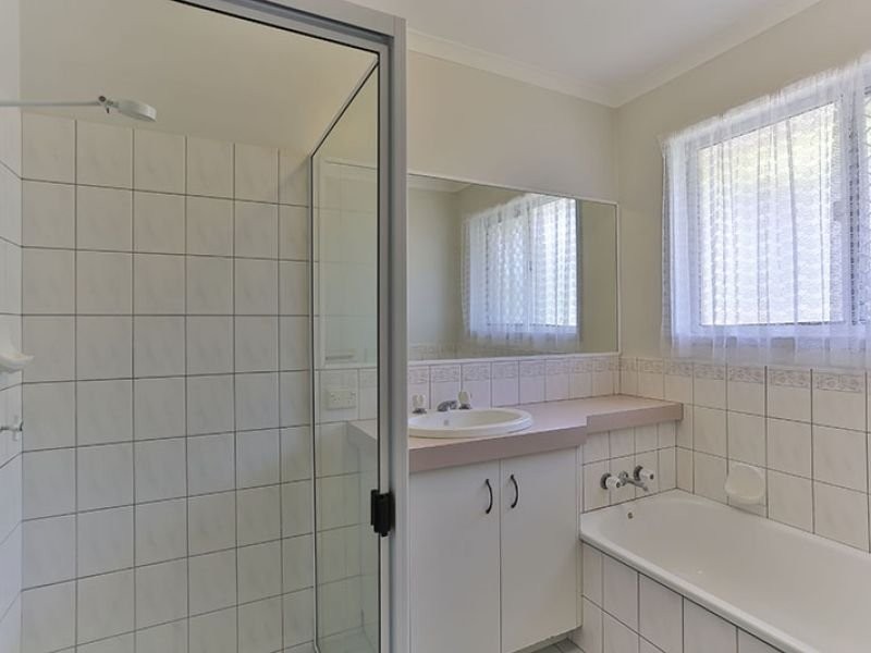 1 Kayser Court, Darling Heights QLD 4350