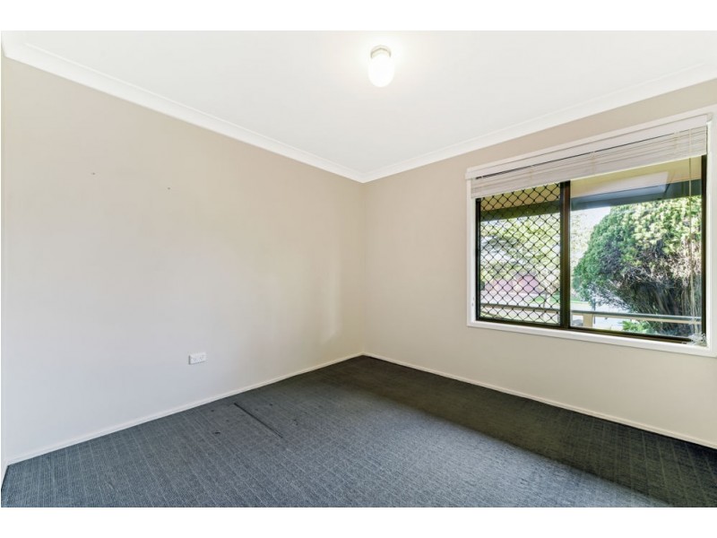 11 Banksia Street, Newtown QLD 4350