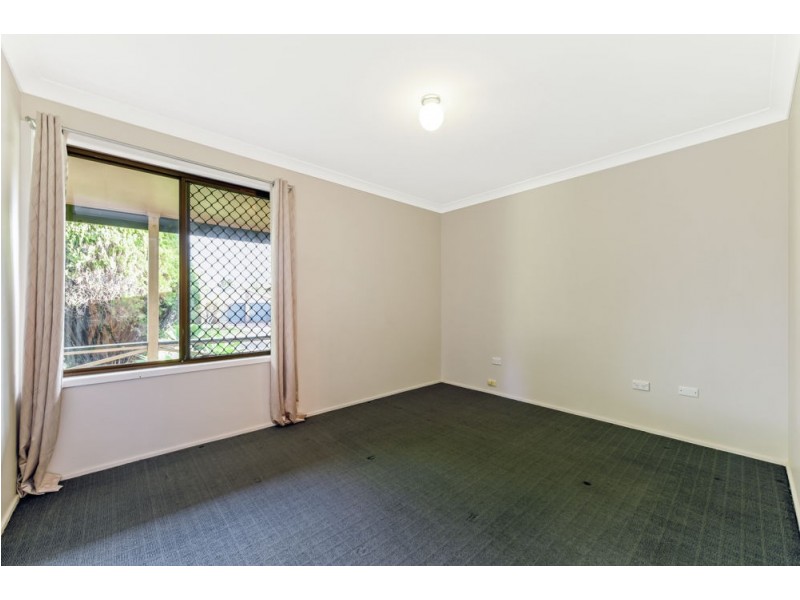 11 Banksia Street, Newtown QLD 4350