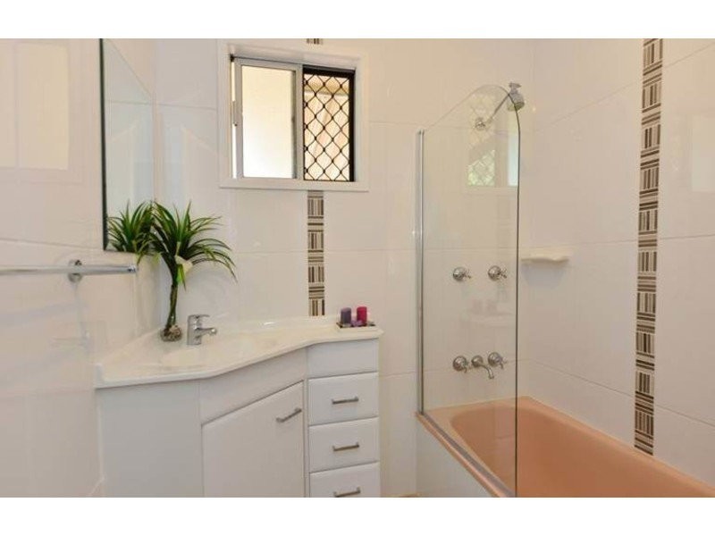 328 Bridge Street, Newtown QLD 4350