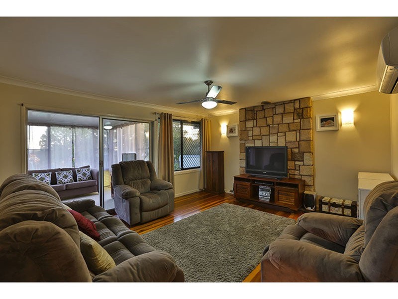 28 Patricia Street, Mount Lofty QLD 4350