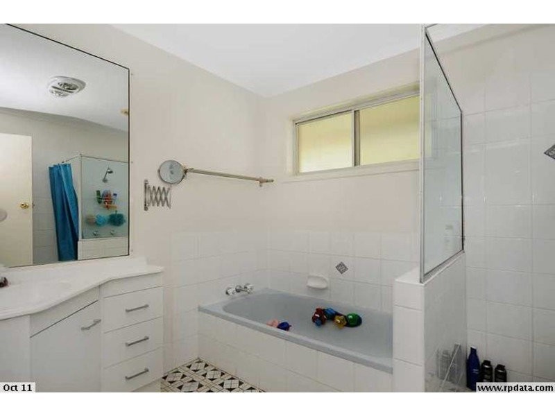 530 Greenwattle Street, Newtown QLD 4350