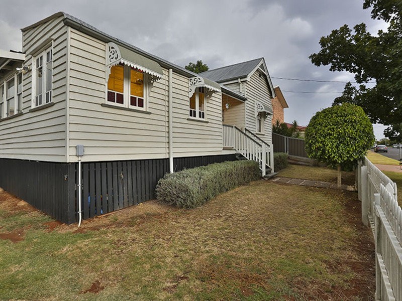 2A O’Quinn Street, Harristown QLD 4350