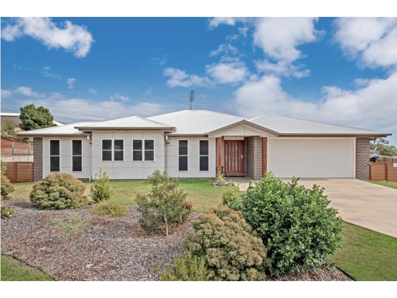 3 Wedgetail Drive, Highfields QLD 4352