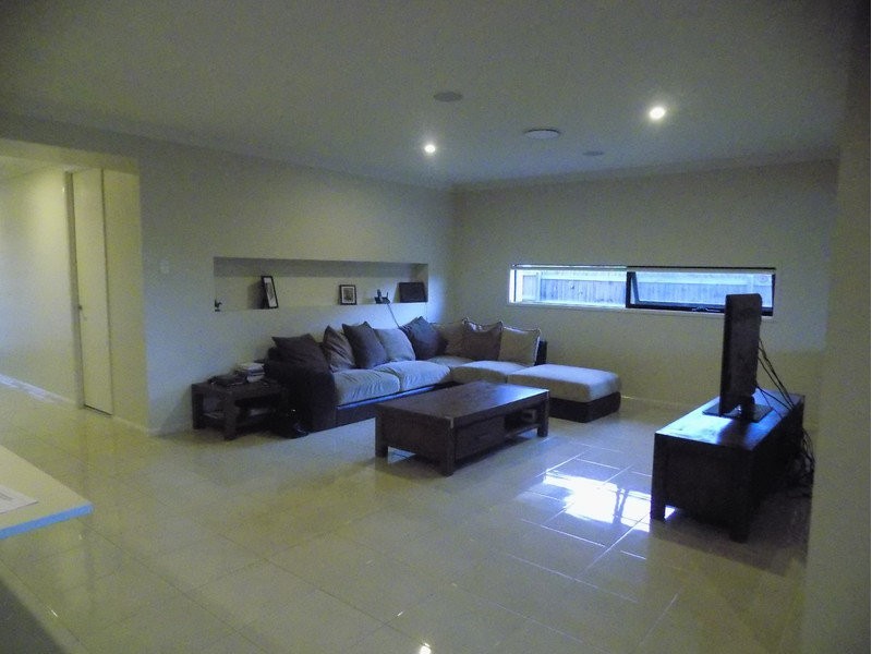 18 Sandalwood Drive, Glenvale QLD 4350