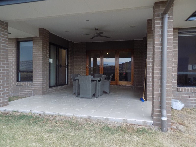 18 Sandalwood Drive, Glenvale QLD 4350