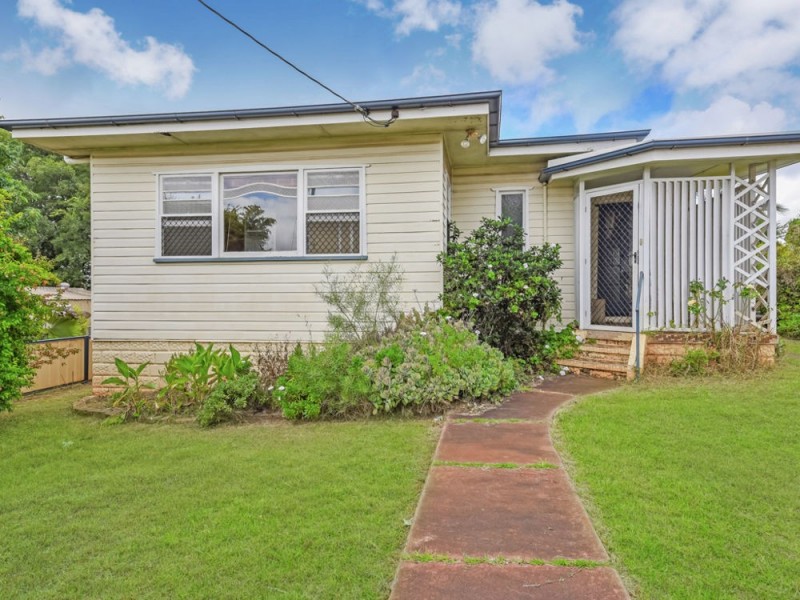 2 Third Avenue, Harristown QLD 4350