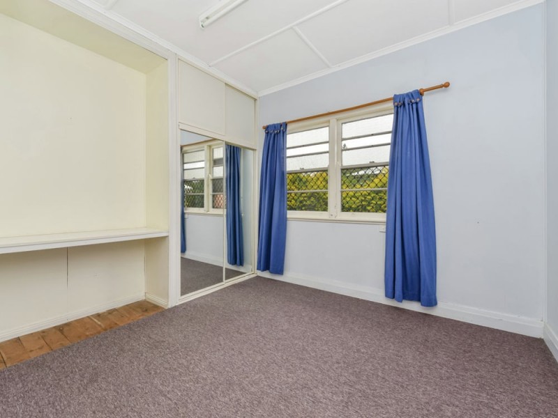 2 Third Avenue, Harristown QLD 4350