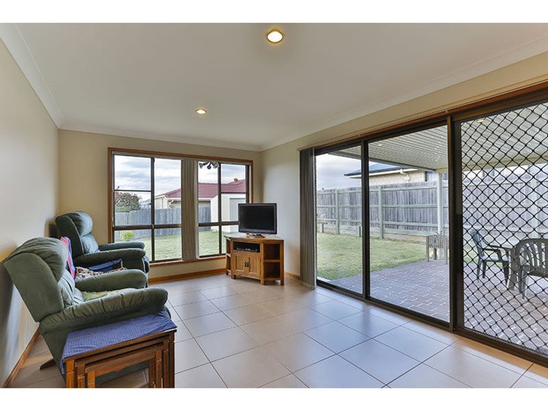79 Pillar Street, Middle Ridge QLD 4350