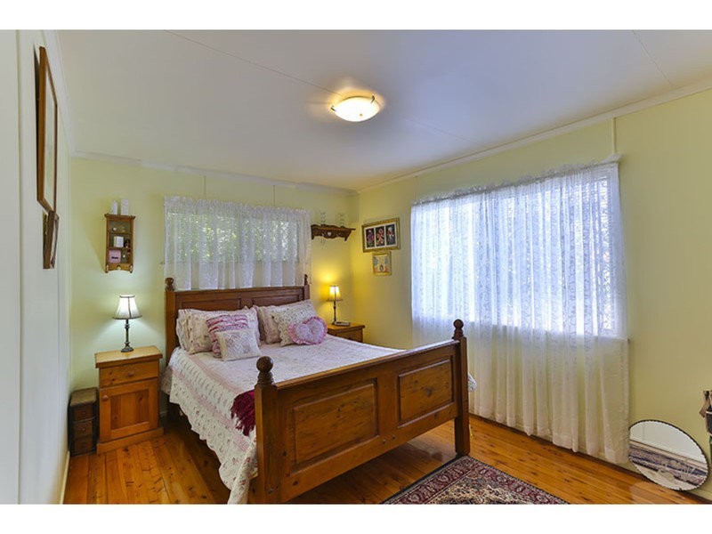 12 Mcnamara Street, Centenary Heights QLD 4350