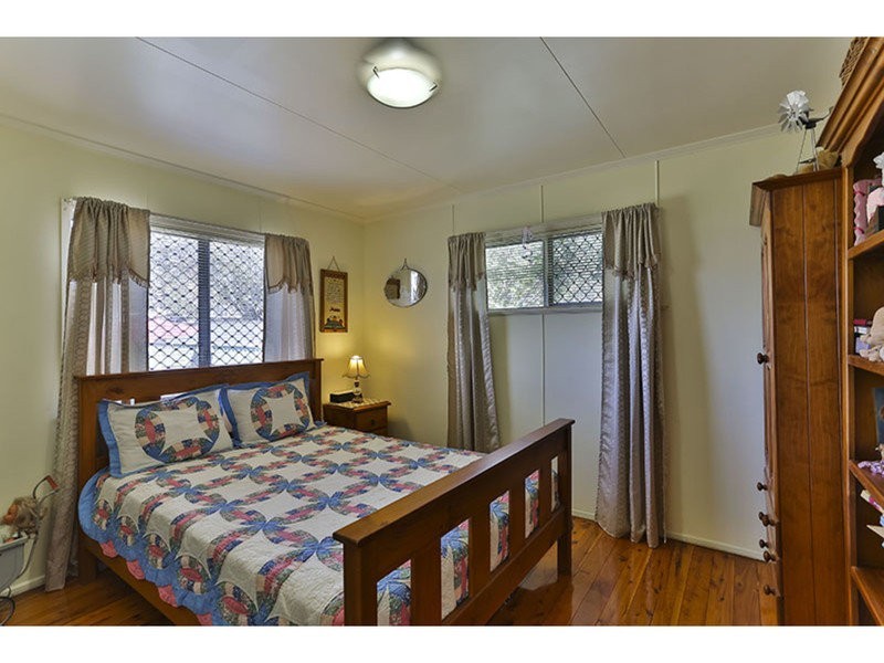 12 Mcnamara Street, Centenary Heights QLD 4350