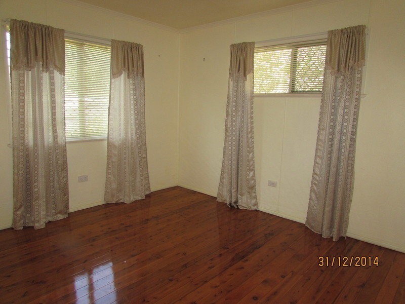 12 Mcnamara Street, Centenary Heights QLD 4350