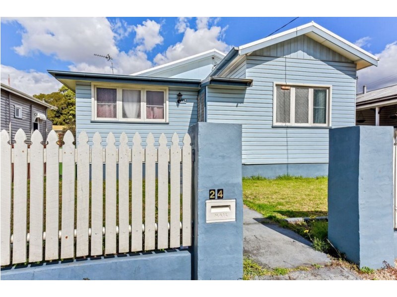 246 Campbell Street, Newtown QLD 4350