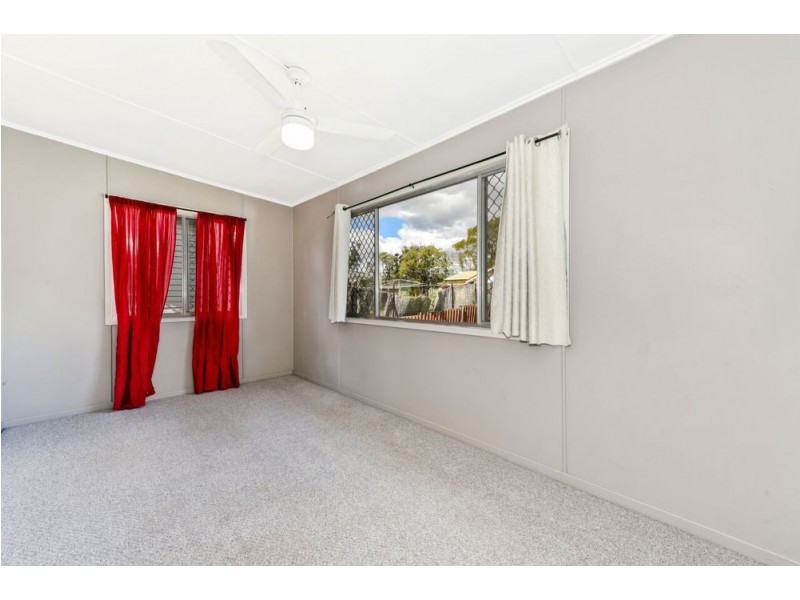 246 Campbell Street, Newtown QLD 4350