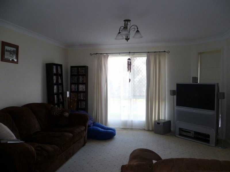 211 Glenvale Road, Glenvale QLD 4350