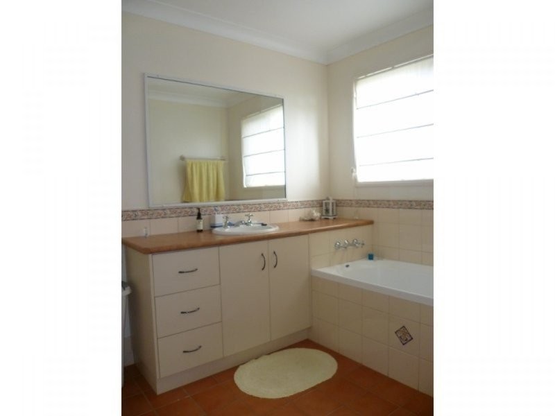 211 Glenvale Road, Glenvale QLD 4350