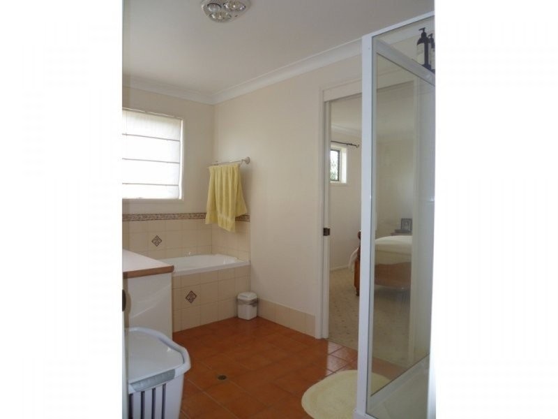 211 Glenvale Road, Glenvale QLD 4350