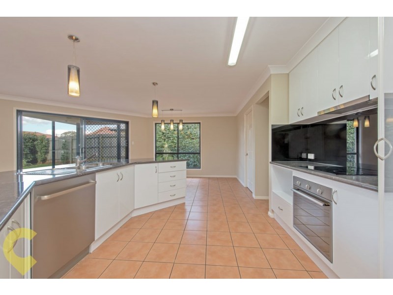 48 Wood Drive, Middle Ridge QLD 4350