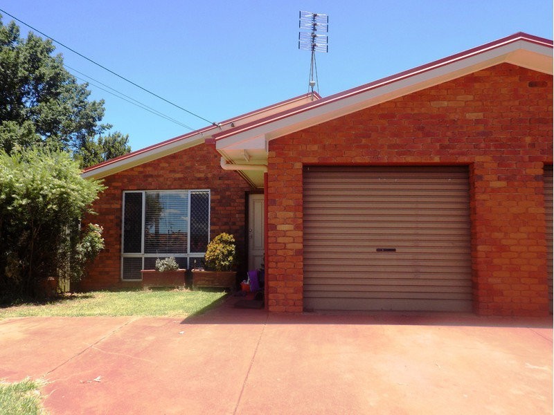 1/50 Jennifer Crescent, Darling Heights QLD 4350