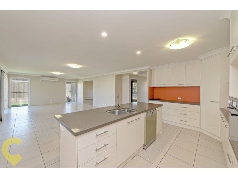 11 McCallum Court, Middle Ridge QLD 4350