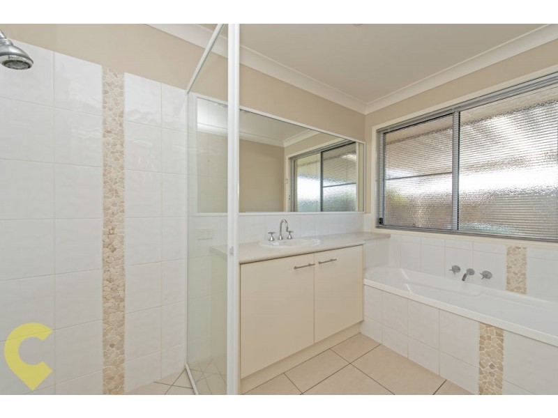 11 McCallum Court, Middle Ridge QLD 4350