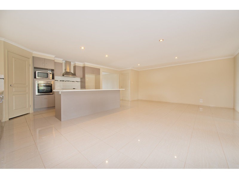 10 Trevean Drive, Kleinton QLD 4352