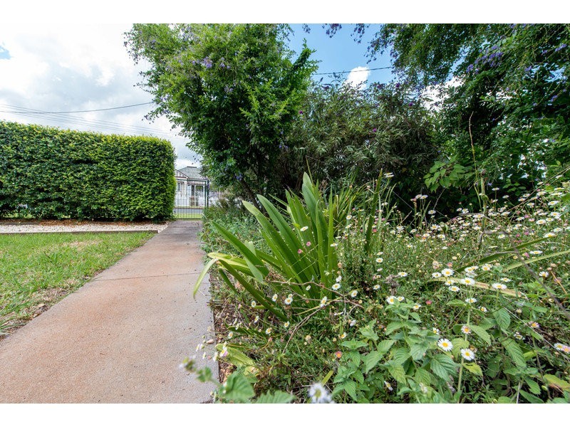 50A Warwick Street, Harristown QLD 4350