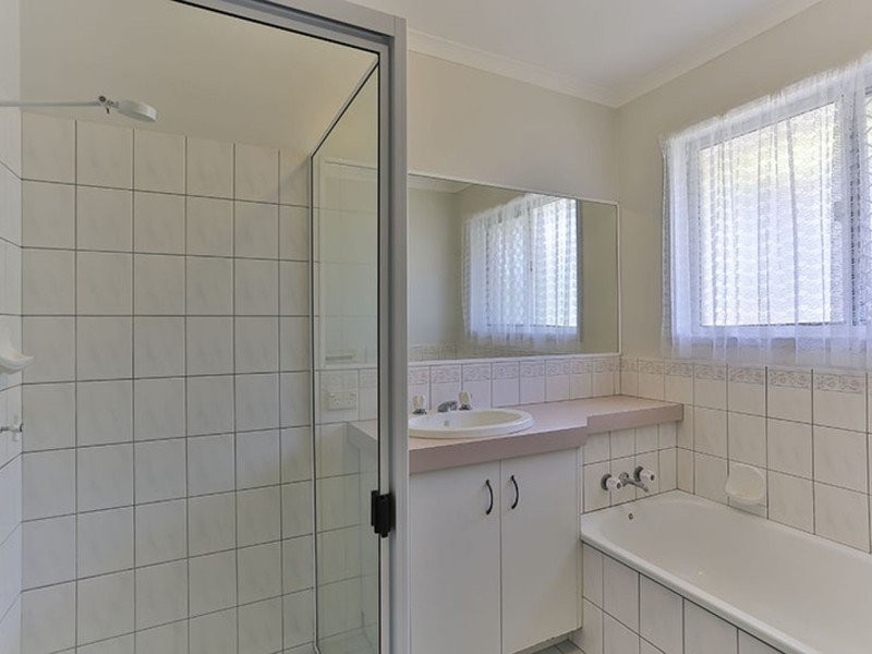 1 Kayser Court, Darling Heights QLD 4350