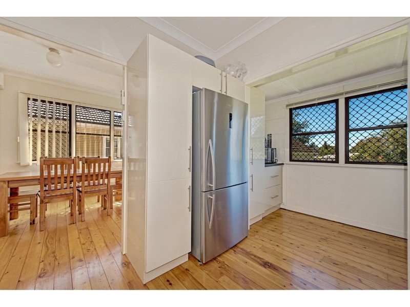 10 Rosina Street, Newtown QLD 4350