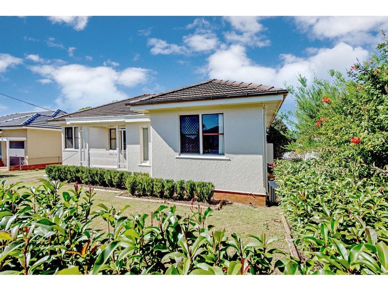 10 Rosina Street, Newtown QLD 4350