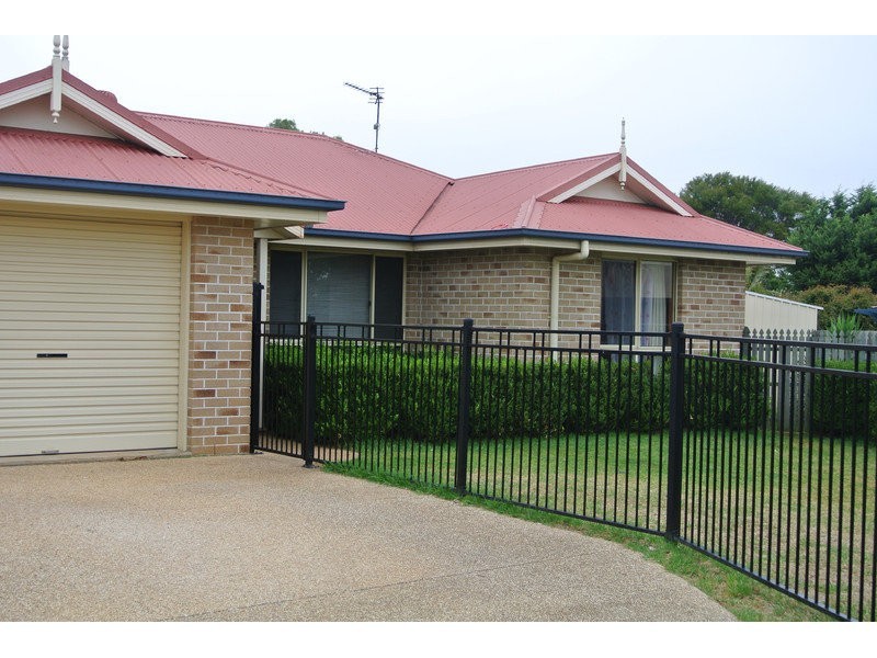 20 Dyson Drive, Darling Heights QLD 4350