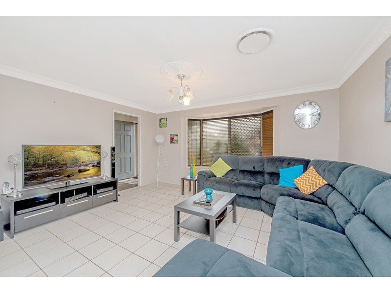 17 Byrd Court, Wilsonton QLD 4350