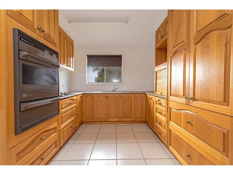 4 Hope Street, Newtown QLD 4350