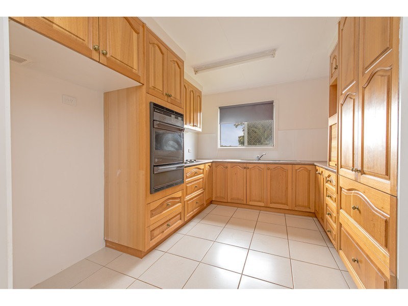 4 Hope Street, Newtown QLD 4350