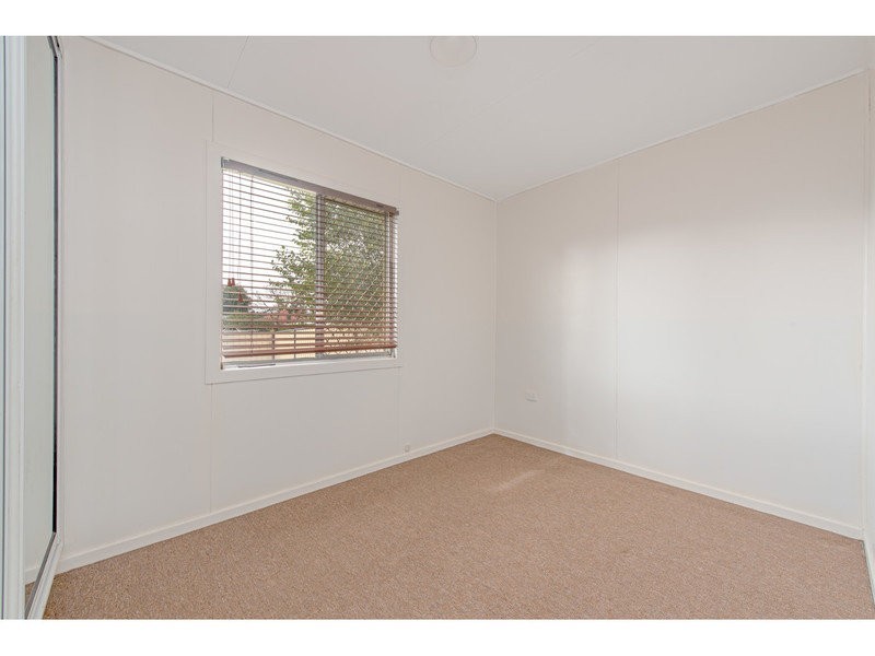 4 Hope Street, Newtown QLD 4350