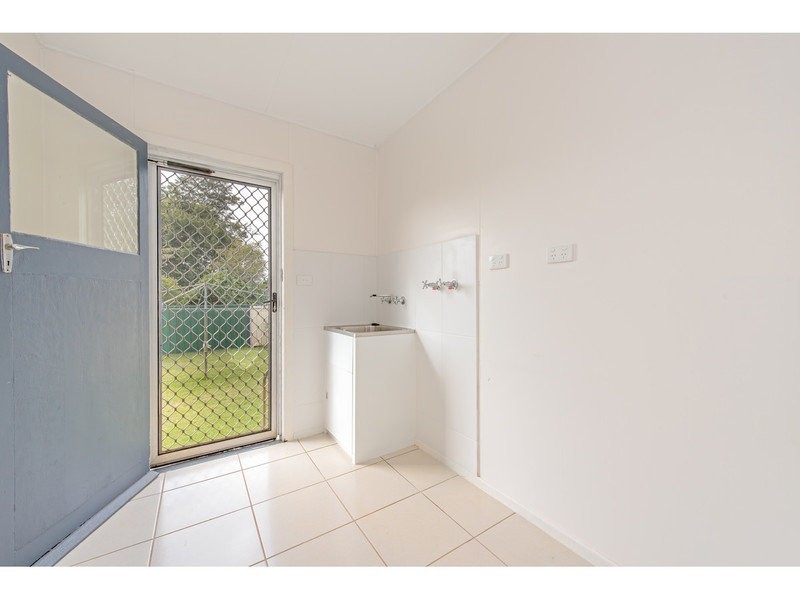 4 Hope Street, Newtown QLD 4350