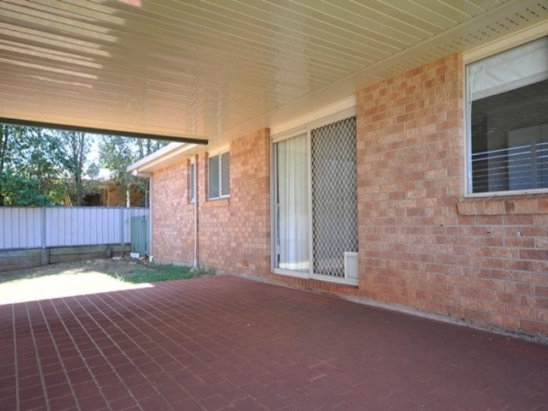 11 Kurrajong Street, Newtown QLD 4350