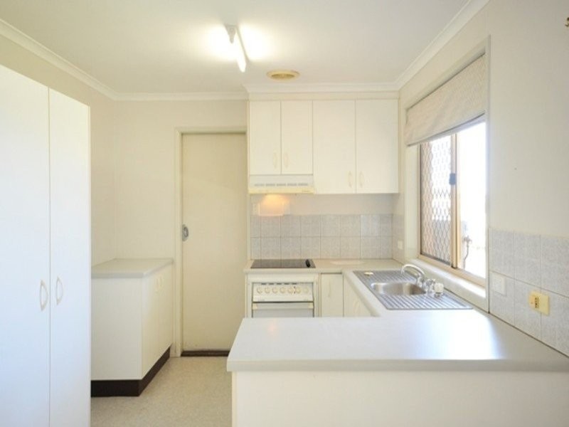 11 Kurrajong Street, Newtown QLD 4350