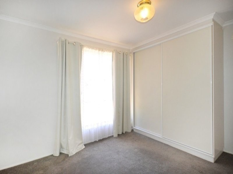 11 Kurrajong Street, Newtown QLD 4350