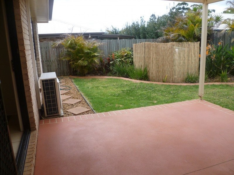 1/12 Sambar Court, Kearneys Spring QLD 4350